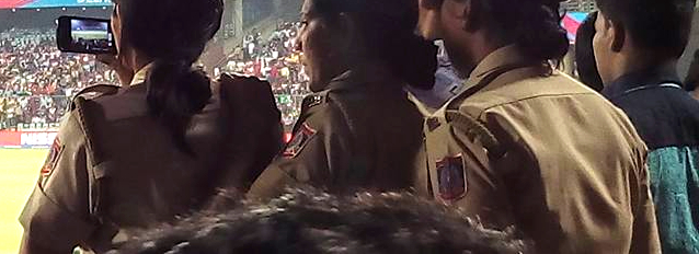 police india watching match
